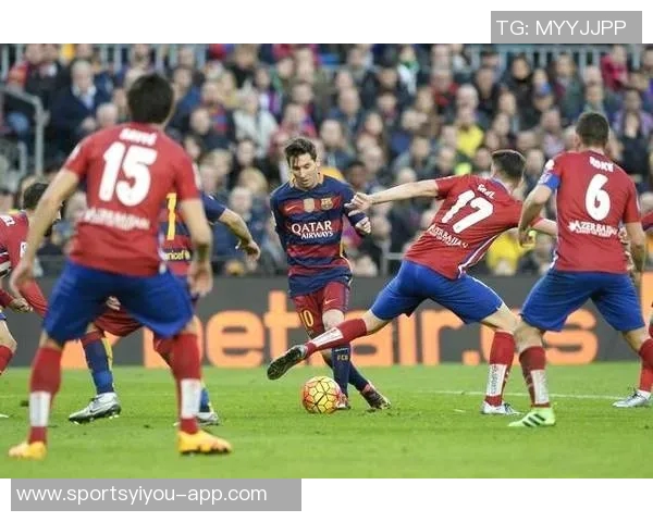 足球巨星激励演讲：追梦之路与超越自我心得分享